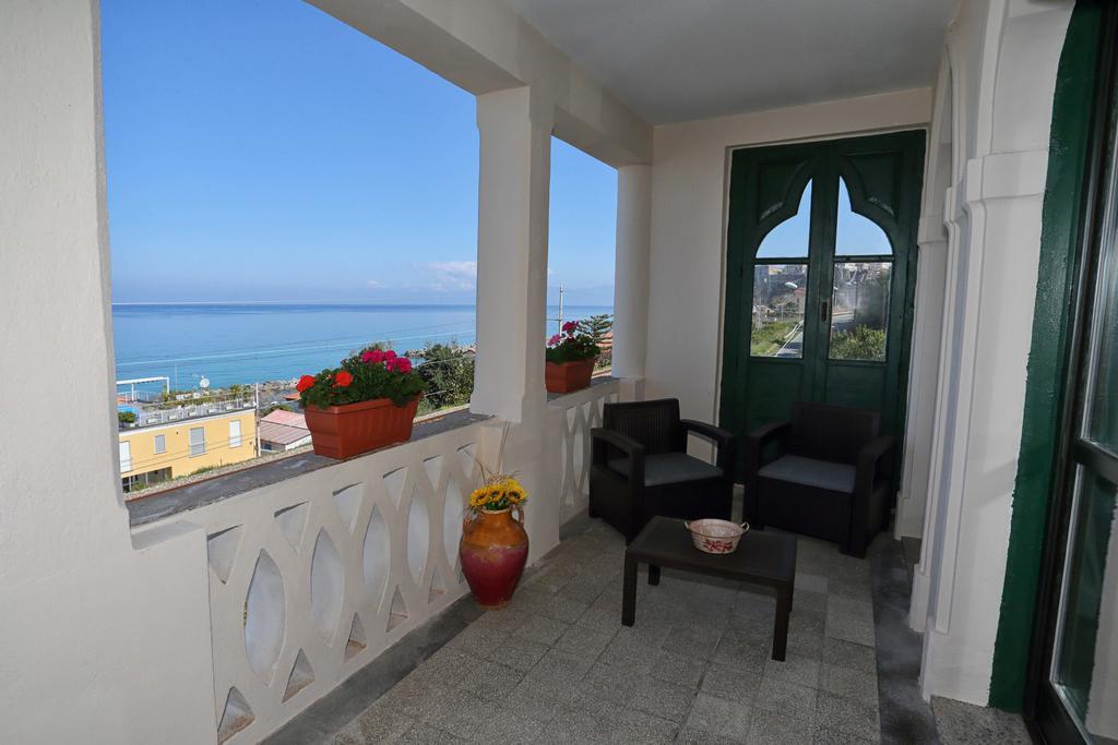 Casale Pettinato Hotel Pizzo  Buitenkant foto
