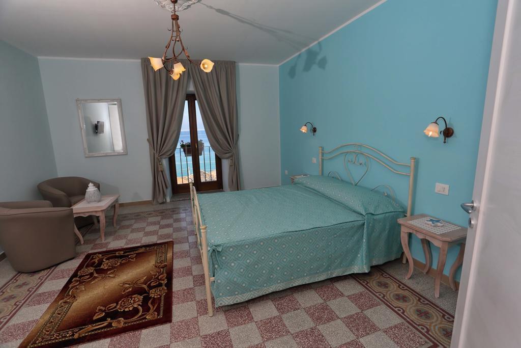 Casale Pettinato Hotel Pizzo  Buitenkant foto